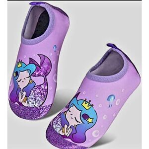 NEW IN PACKAGE NING BABY WATER SHOES